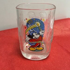 Epcot Mickey Mouse 2000 Walt Disney World glass
